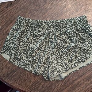 Athleta Green Leopard Print Shorts size large